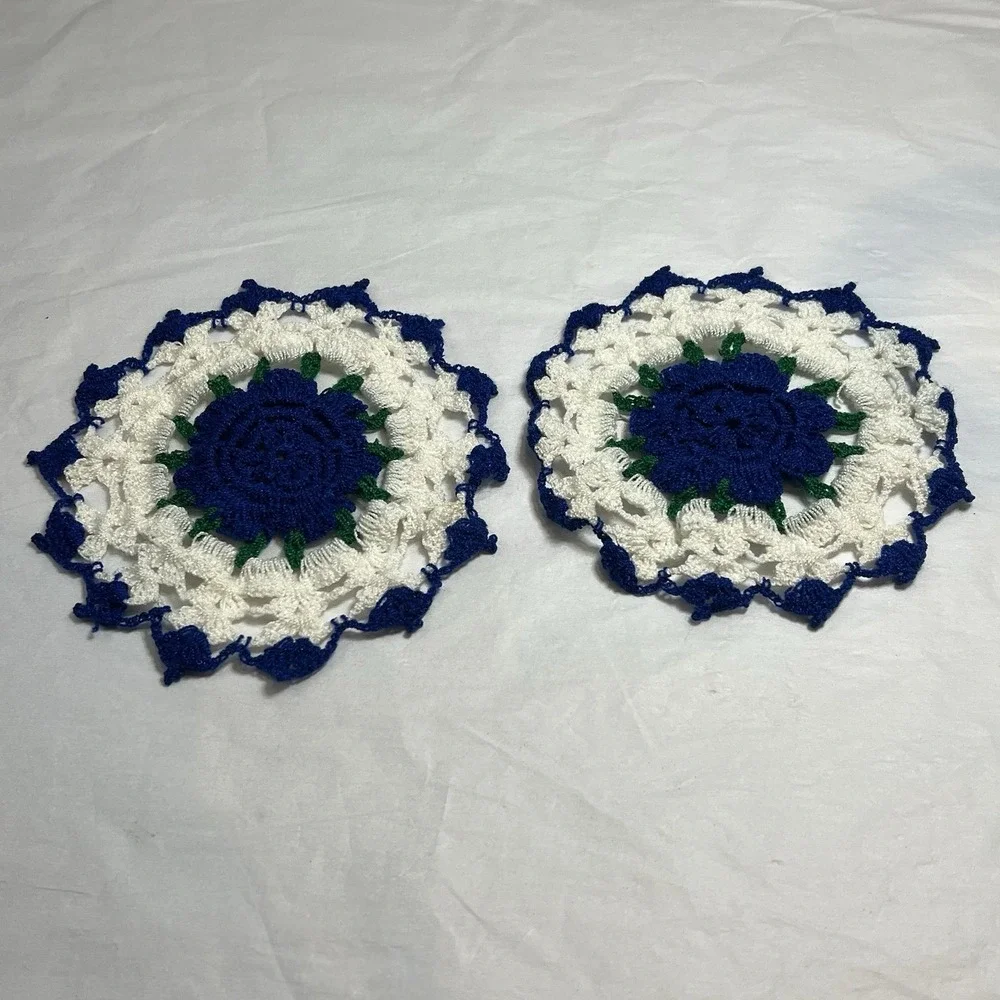 2 hand crochet matching‎ doilies white Blue Green Handmade Vintage Granny Chic